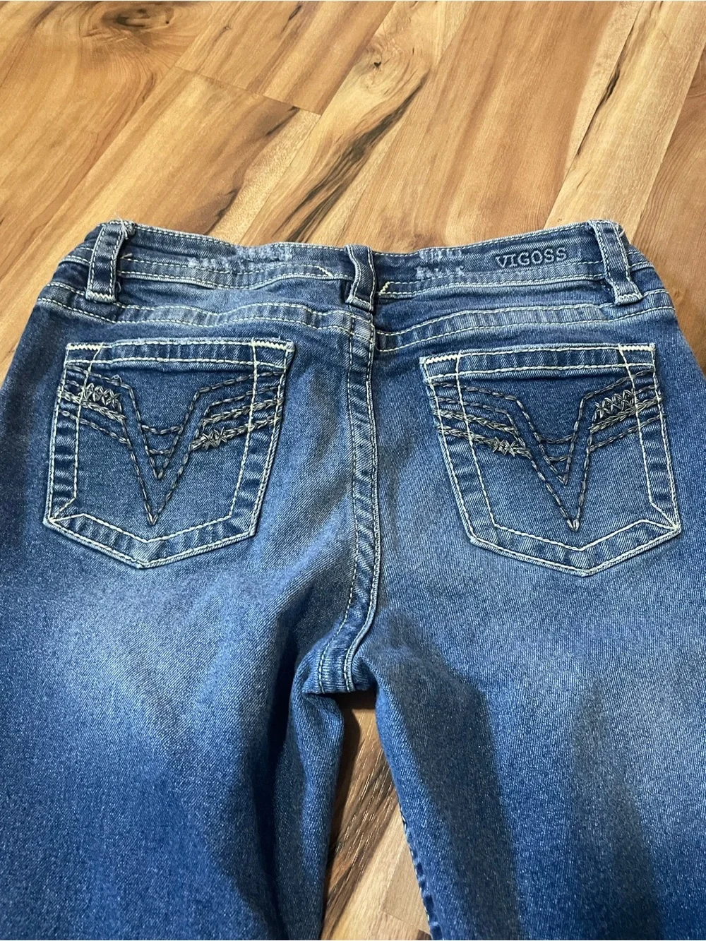 Vigoss Slim Bootcut Jeans Blue Distressed Whiskered Embroidered  V-Pocket Size 8